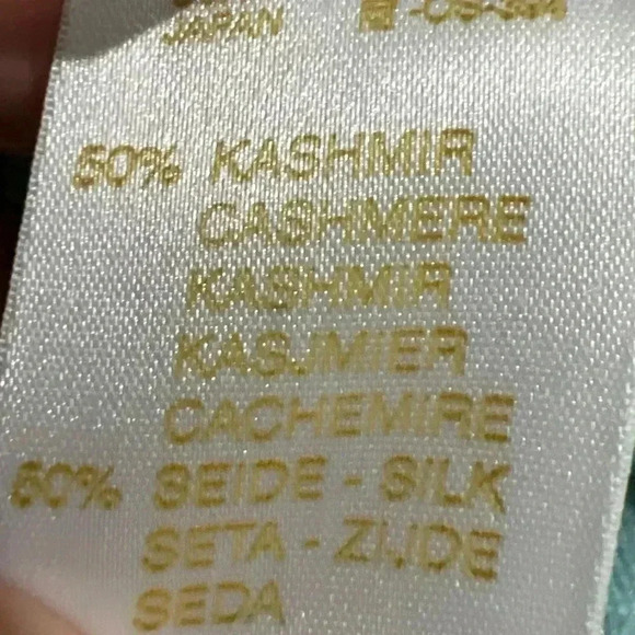 Escada cashmere blendV-Neck Women's Sweater - Picture 3 of 3